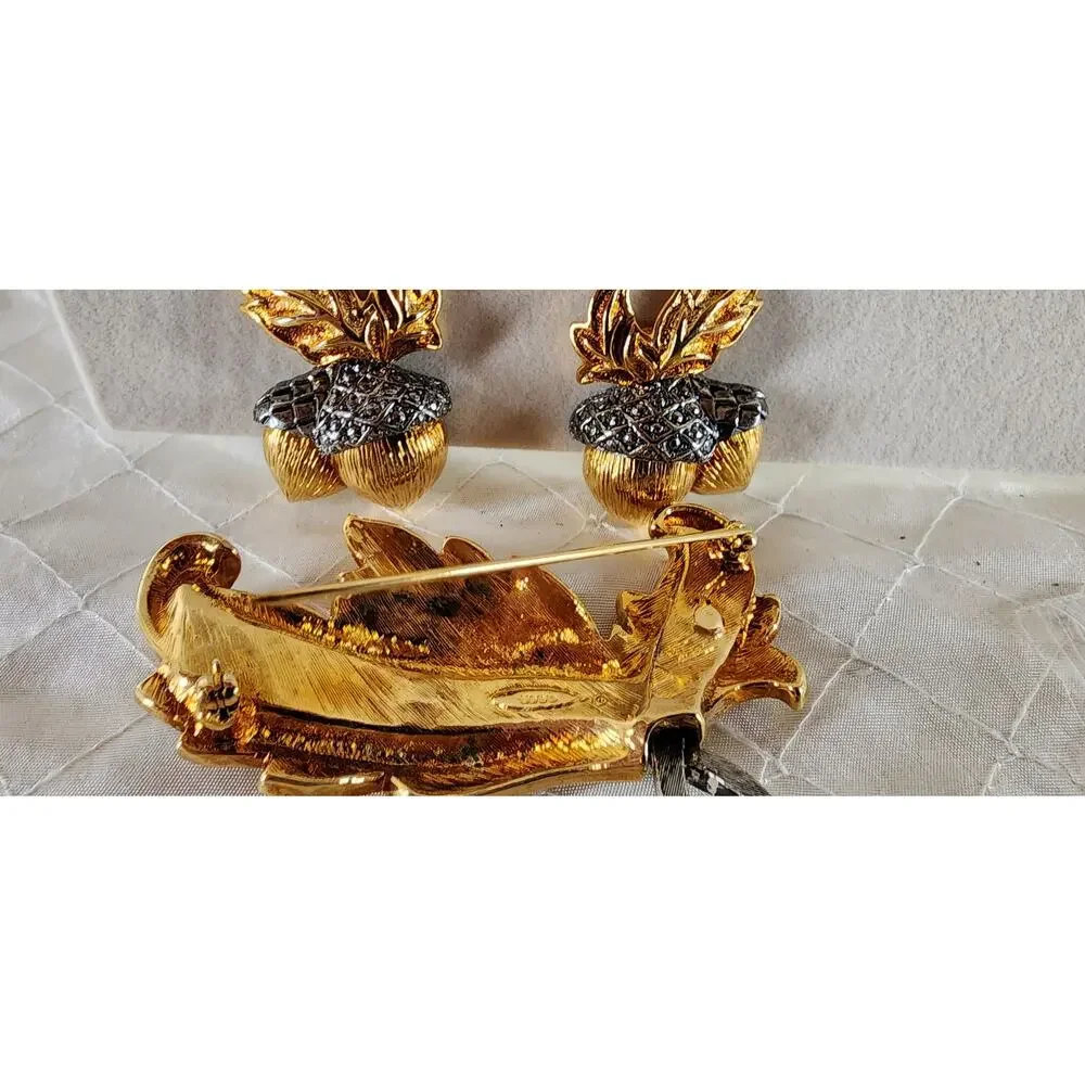 Vintage Avon Elegant Acorn Brooch Clip Earrings Set Gold Tone Faux Marcasite
